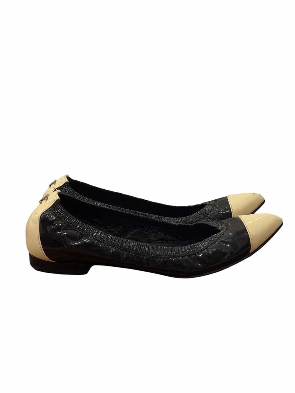 CHANEL Black Patent Leather Beige Cap Toe Ballet Flats Shoes Size 35 - Picture 15 of 16